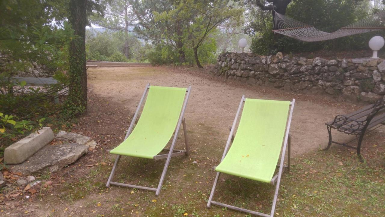 Le Moulin De Varrians Couette-café Rians (Var)