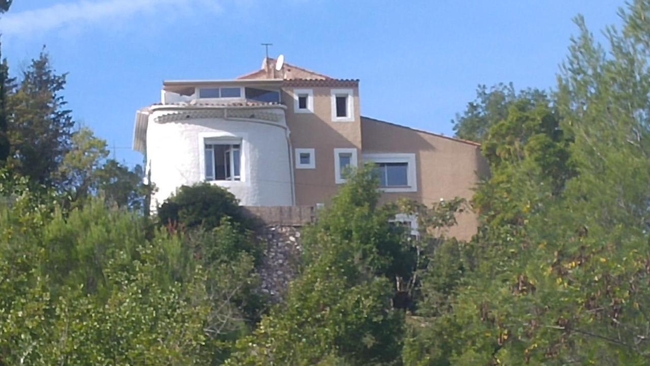 Le Moulin De Varrians Couette-café Rians (Var)